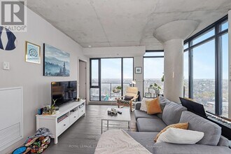 203 Catherine St in Ottawa, ON - Building Photo - Building Photo