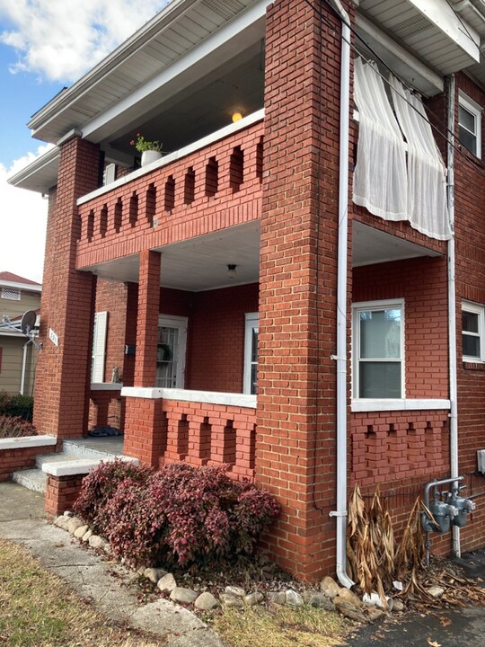 301 W G St, Unit A in Elizabethton, TN - Foto de edificio