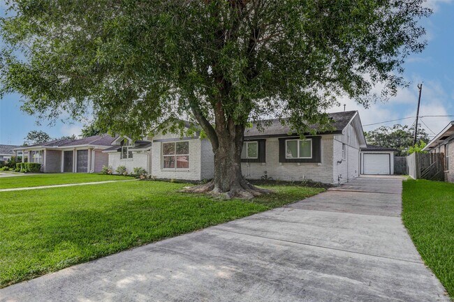 5439 Lymbar Dr in Houston, TX - Building Photo - Building Photo