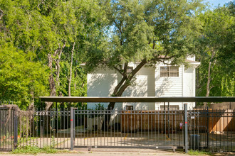 2806 Knight St in Dallas, TX - Building Photo - Other