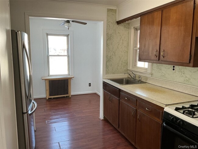 property at 334 Doris Ave