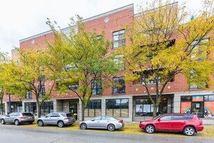 5766 N Lincoln Ave in Chicago, IL - Building Photo