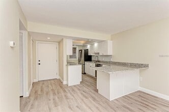 129 Tyler Dr in Sarasota, FL - Building Photo - Building Photo