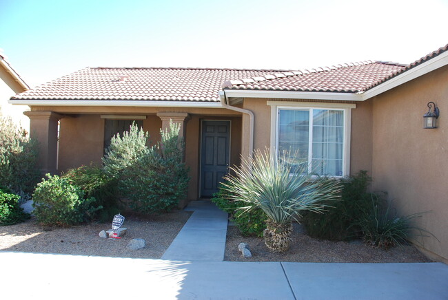 11412 Bald Eagle Ln in Desert Hot Springs, CA - Building Photo - Building Photo