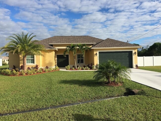 property at 5866 NW Mesa Cir