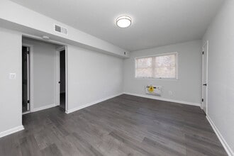 Christiana Pointe Apartments in Wilmington, DE - Foto de edificio - Building Photo