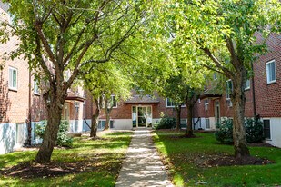 14 Bryon Rd, Unit 5 in Boston, MA - Building Photo