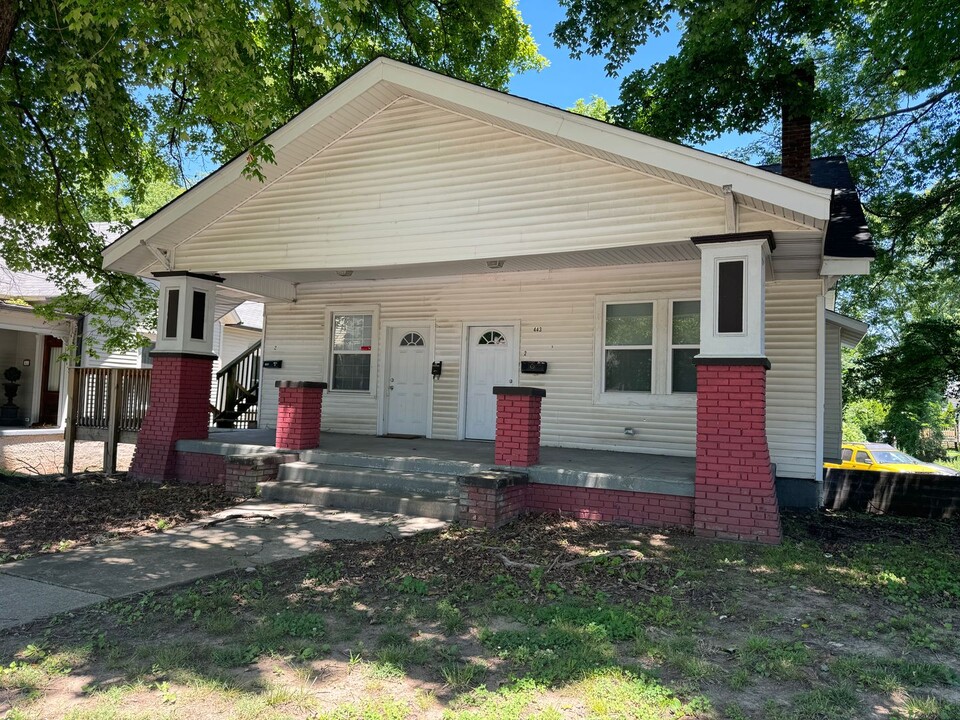 443 Greenwood Ave in Clarksville, TN - Building Photo