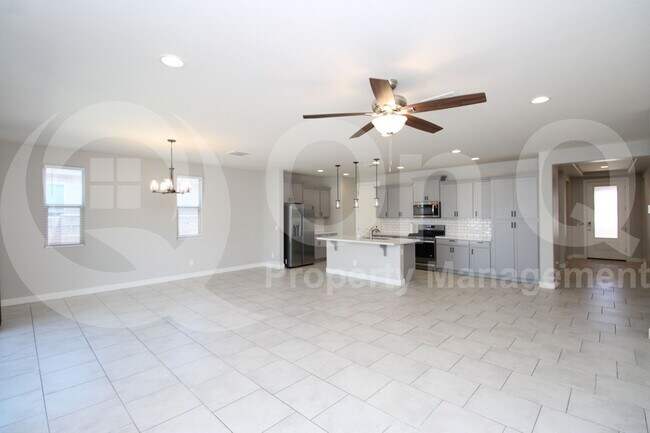 18836 W Windsor Blvd in Litchfield Park, AZ - Building Photo - Building Photo