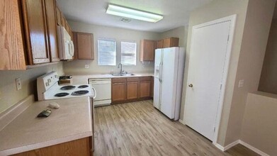 3681 E Orchid Ln in Gilbert, AZ - Foto de edificio - Building Photo