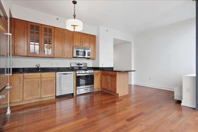 389 Washington St in Jersey City, NJ - Building Photo - Building Photo