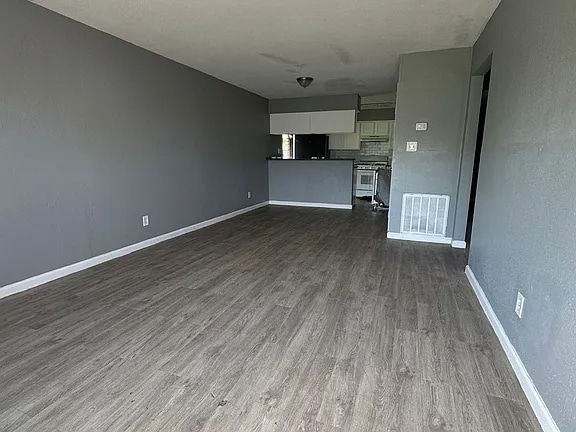 618 Wiles St in Wharton, TX - Building Photo - Building Photo