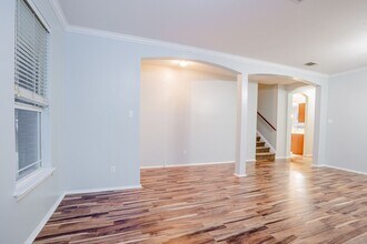 115 Brazos Ln in Kyle, TX - Building Photo - Building Photo