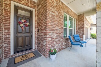 18311 Windspring Falls Ln in Cypress, TX - Foto de edificio - Building Photo