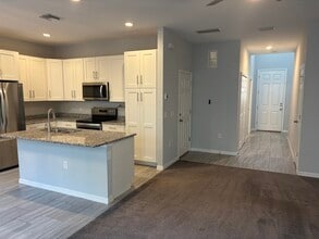 2002 W De Leon St in Tampa, FL - Building Photo - Building Photo