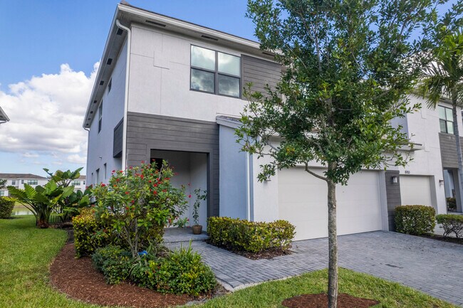 8709 Corvus Dr in Wellington, FL - Building Photo - Building Photo