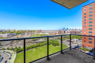 299 Coles St in Jersey City, NJ - Building Photo - Building Photo