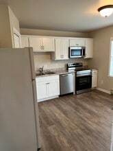 112 W Monroe St in Latrobe, PA - Building Photo - Building Photo