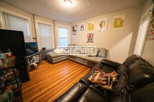 156 Calumet St, Unit 156 calumet St., #1 Apartments