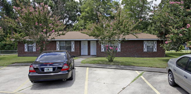 Magnolia Apartments in Lake City, FL - Foto de edificio - Building Photo