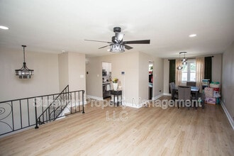 319 Davistown Rd in Gloucester Township, NJ - Building Photo - Building Photo