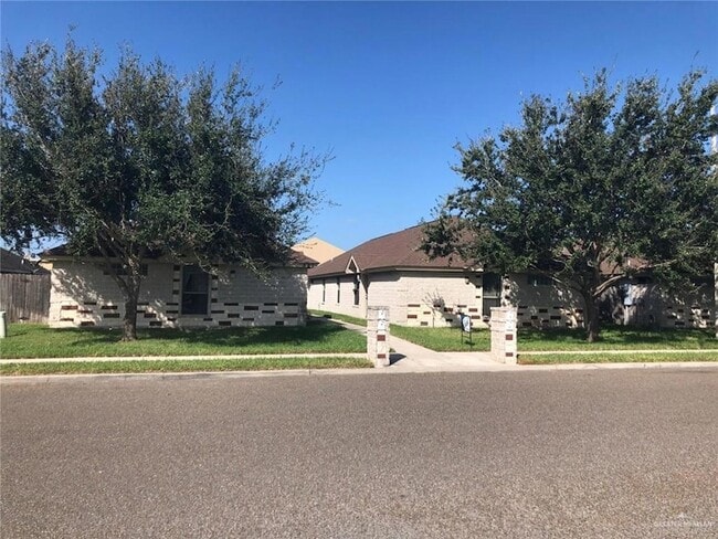621 S Pebble Creek