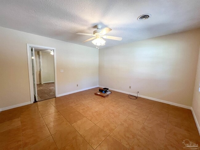 5891 Avondale Rd in Pensacola, FL - Building Photo - Building Photo