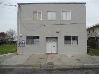 421 Grove Ave in Richmond, CA - Foto de edificio