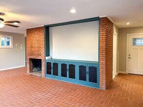 1505 Ronne Dr in Irving, TX - Building Photo - Building Photo