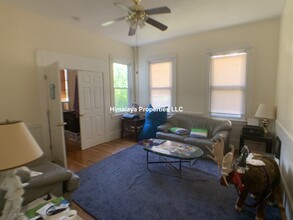 29 Capen St, Unit #2 in Medford, MA - Building Photo - Building Photo