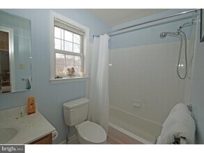 727 Locust Ln in Spring House, PA - Building Photo - Building Photo