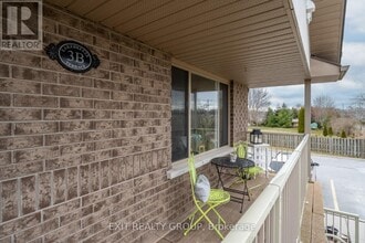 37 Lake Breeze Ct in Prince Edward, ON - Building Photo - Building Photo
