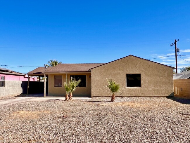 313 S 23rd Ave in Yuma, AZ - Building Photo - Building Photo