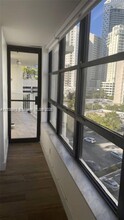 1440 Brickell Bay Dr, Unit 805 in Miami, FL - Building Photo - Building Photo