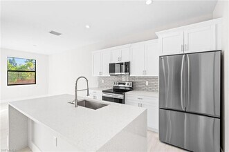 2064 55th Terrace SW in Naples, FL - Building Photo - Building Photo