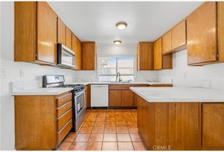 5533 Mission Way in City Of Commerce, CA - Building Photo - Building Photo