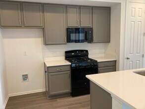 18170 E 96th Pl in Commerce City, CO - Building Photo - Building Photo
