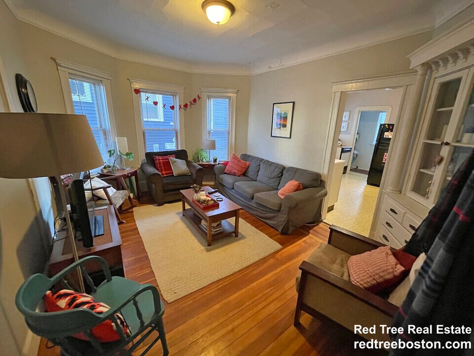 85 Lowden Ave, Unit 1 in Somerville, MA - Foto de edificio