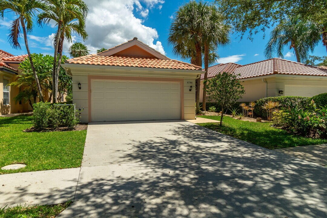 4786 Blossom Dr in Delray Beach, FL - Building Photo