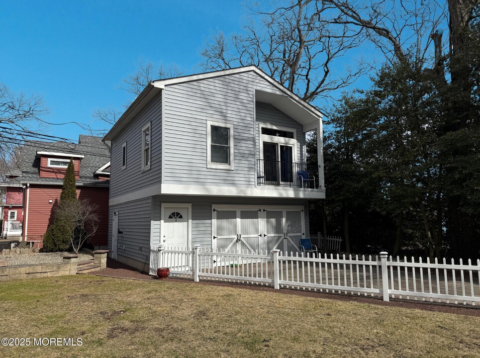 506 3rd Ave in Bradley Beach, NJ - Building Photo