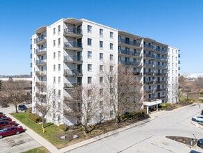 White Oaks Gate in London, ON - Building Photo - Building Photo