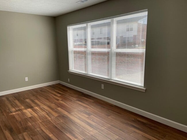 5221 Ogilvie Ave in Paducah, KY - Building Photo - Building Photo