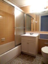 62 Boylston St, Unit 419 in Boston, MA - Foto de edificio - Building Photo