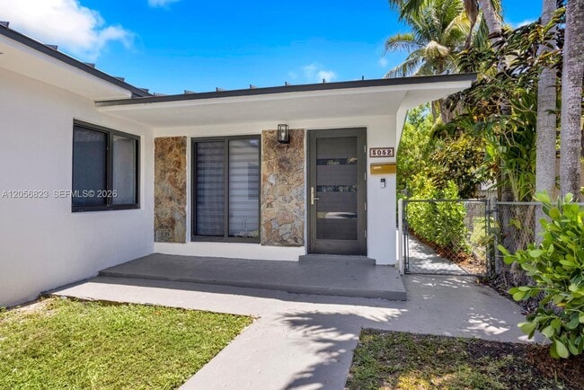 property at 3052 SW 26th St