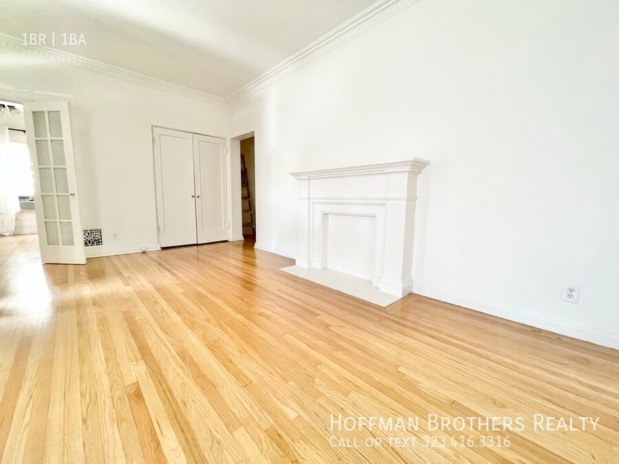 107 N Harper Ave in Los Angeles, CA - Building Photo