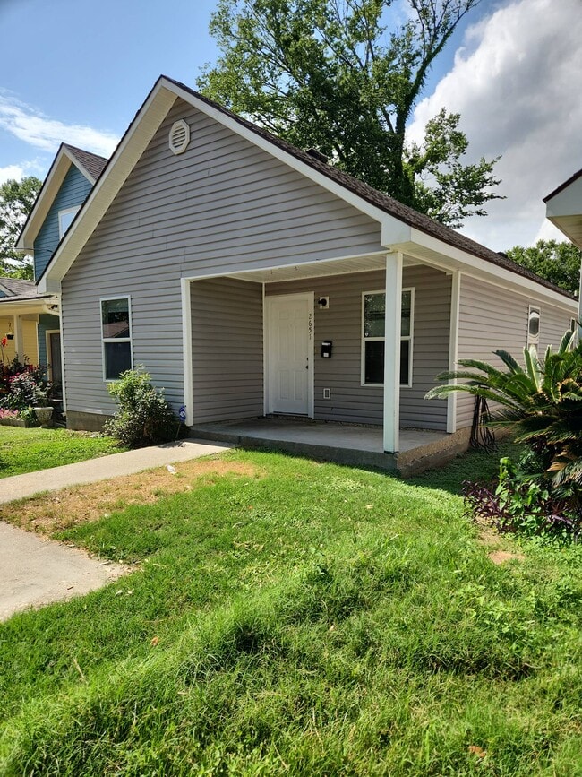 2651 Cork St in Baton Rouge, LA - Building Photo - Building Photo