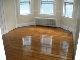 16 Dighton St, Unit #2 in Boston, MA - Building Photo