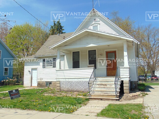 property at 114 S Irwin Ave