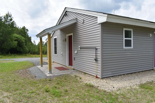 500 NH-118 in Canaan, NH - Building Photo - Building Photo