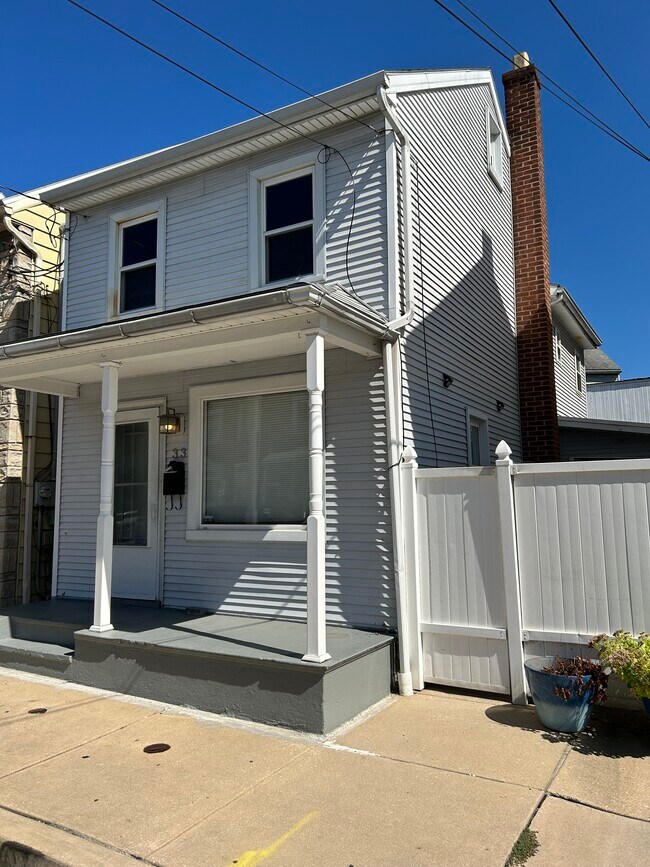 33 S 5th St Rentals in Columbia, PA